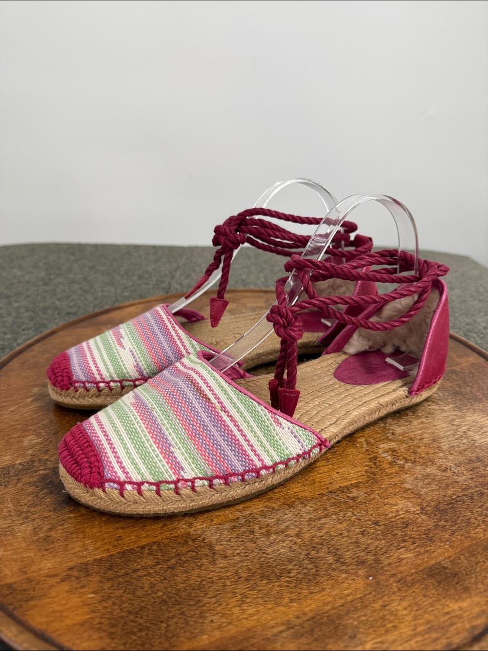 UGG Sandals Wm 8 Pink Multistripe Espadrille Ankle Tie Closed Toe Beach Vacation